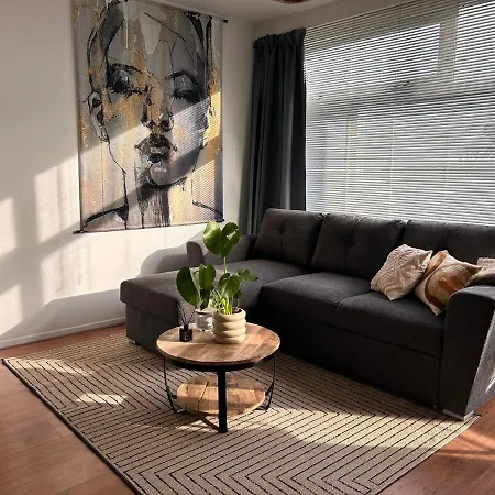 Amsterdam 50 - Basic, Incl Parking *