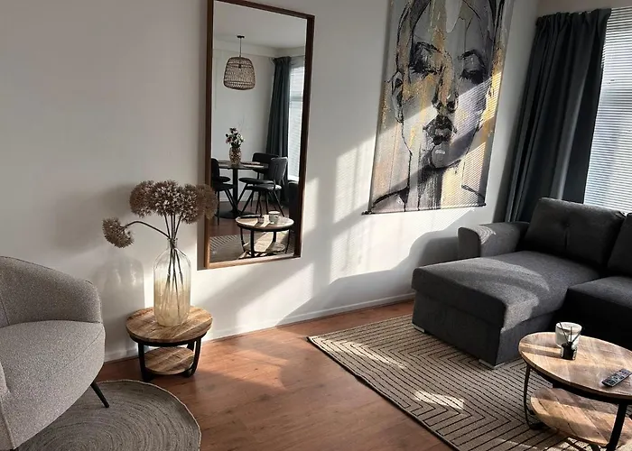 Amsterdam 50 - Basic, Incl Parking Appartement