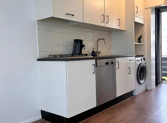 Amsterdam 50 - Basic, Incl Parking Zandvoort