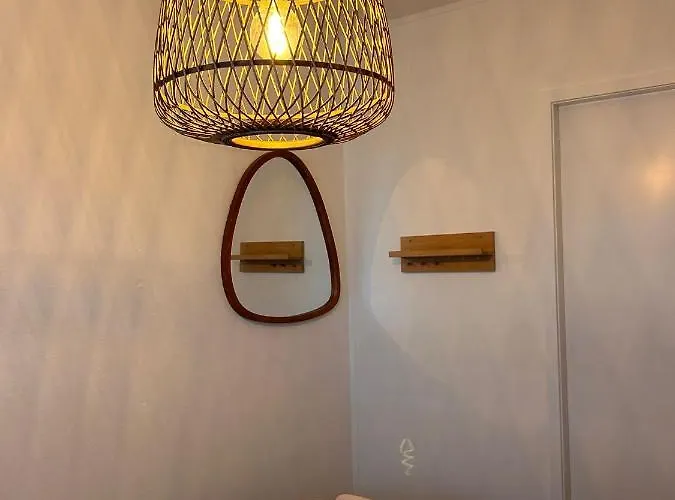 Amsterdam 50 - Basic, Incl Parking